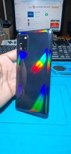 Vendo A31 128GB tela original com trinco mais não afeta o toque, vai capinha e película 