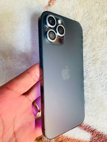 iPhone 12 Pro Max sem detalhes pegando tudo quero um ps5 funcionando tudo