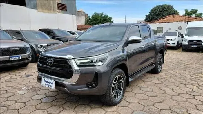 Toyota Hilux CD SRX 4X4 2.8 TDI 16V Diesel Aut. 2023