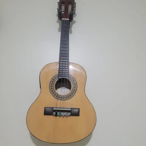 Cavaquinho Giannini eletrico