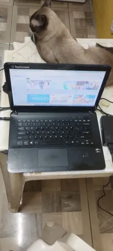 Sony Vaio Core i7 (leiam)