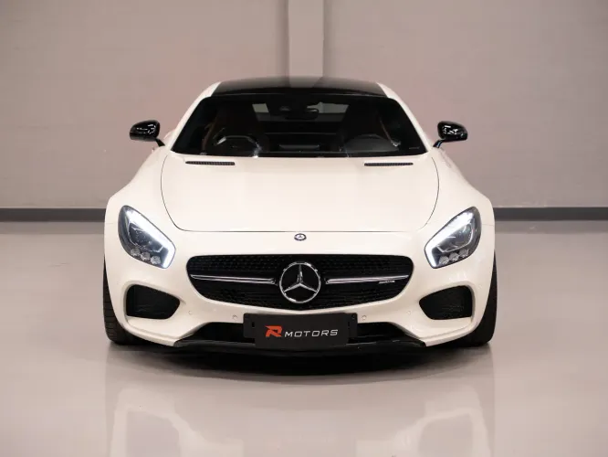 Mercedes-Benz GT S AMG 4.0 V8 Bi-turbo 510cv 2016