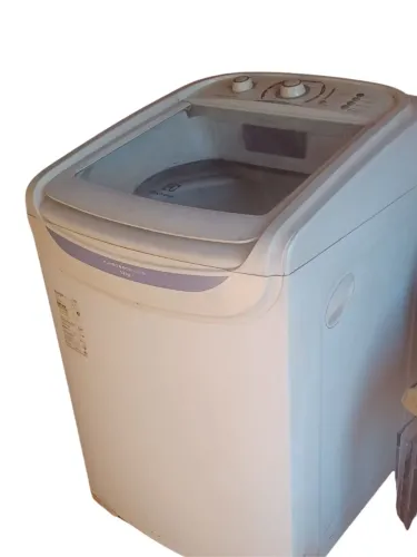 Lavadora Eletrolux 13kg com defeito para retirada de peças