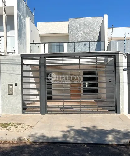 Sobrado à venda em Maringá, Jardim Três Lagoas, com 3 quartos, com 166.2 m²