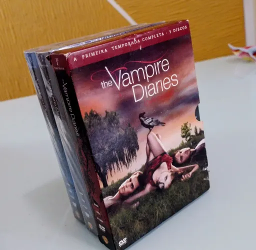 The Vampire Diaries três temporadas completas