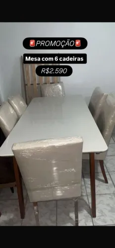Mesa de vidro nova