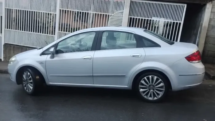 Fiat Linea Absolute 1.9/1.8 Flex Dualogic 4P 2014
