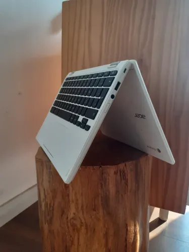 Chromebook Acer Celeron N3150 4GB de RAM (vira tablet)