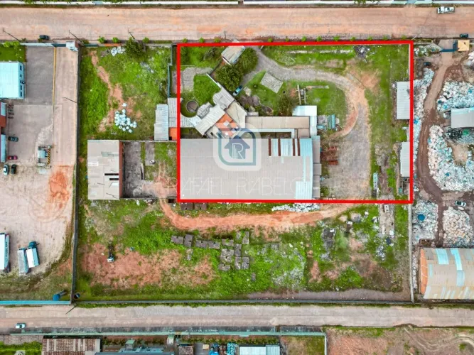 Galpão com 6512m² par a alugar no Jabuti.