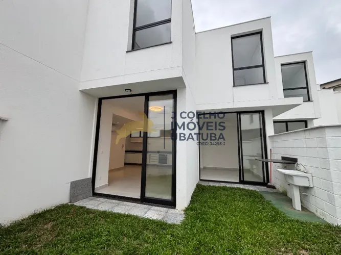 Casa em Condomínio 2 dormitórios para locação definitiva em Itaguá, Ubatuba SP