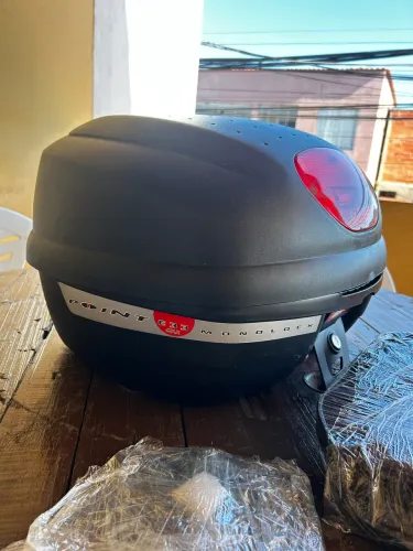 Baú Point e33 Givi Monolock
