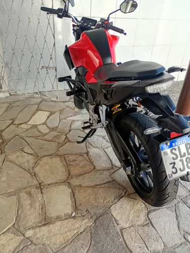 Oportunidade para quem deseja custo benefício moto extremamente nova do meu uso particular