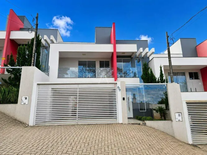 Sobrado 3 quartos para aluguel no Bairro JARDIM PANCERA em TOLEDO por R$ 3.700,00