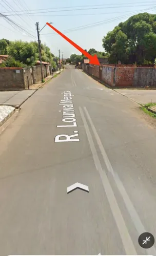 Terreno de esquina na Santa Maria 