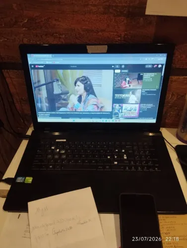 Notebook Asus 17 polegadas