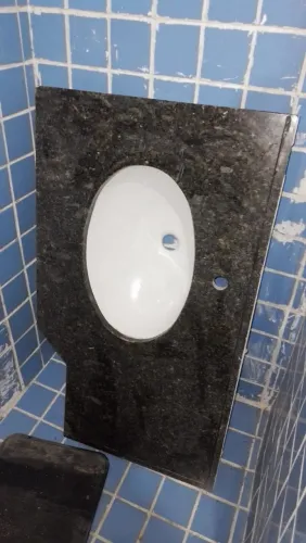 Bancada de Banheiro em Mármore