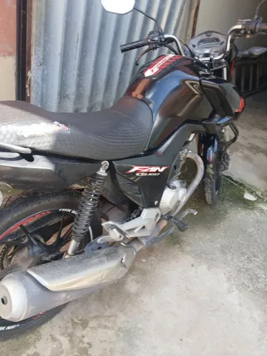 160 sendo vendida, sou o 2 dono!