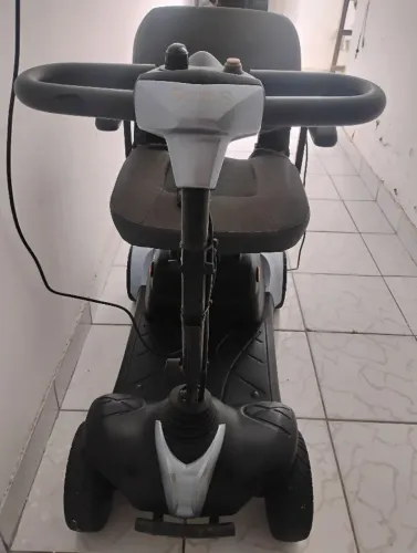 cadeira de Rodas motorizada