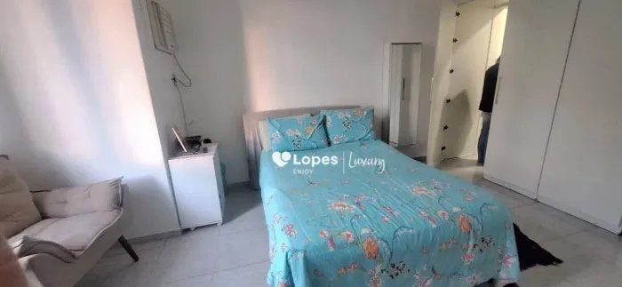 Bairro de Fátima vende 1 quarto, 1 banheiro, no valor R$236.000,00/ Rio de Janeiro