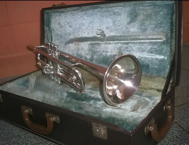 TROMPETE Bb HOLTON COLEGIATTE (Original U.S.A.)