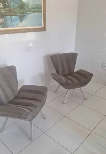 Lindas cadeiras para sua sala as duas por 200