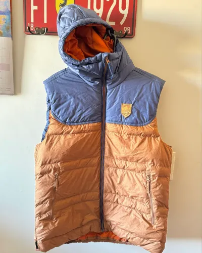 Colete Acolchoado Quechua (Decathlon) - Azul e Marrom