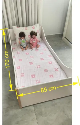 Cama Júnior Tok & Stok com colchão incluso