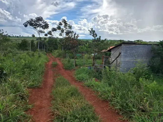 CHÁCARA HÁ 7 KM DE BELA VISTA DE GOIÁS