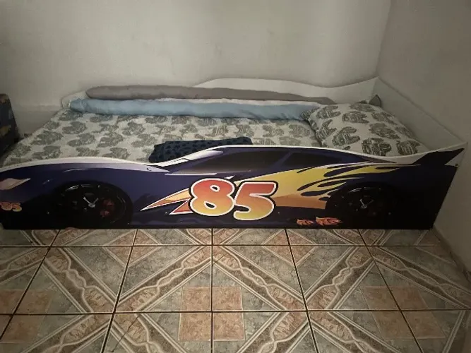 Cama de solteiro , infantil 