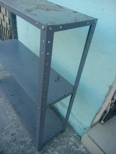 Vendo estante de ferro 60 reais