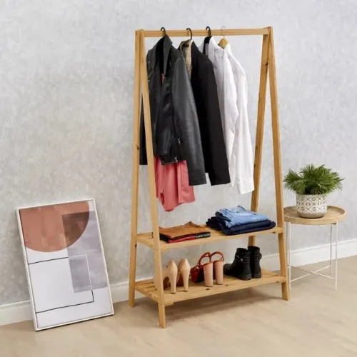 Arara para roupas de madeira