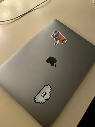 MacBook M1 2020 8g 256 de armazenamento