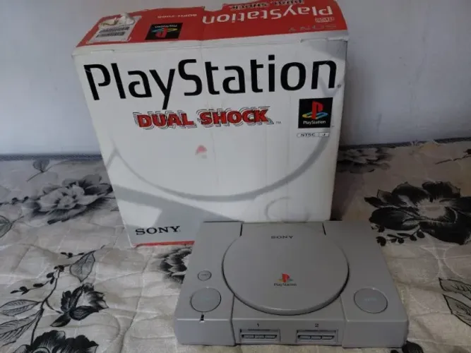 Playstation 1 FAT SCPH-7000 NOVO