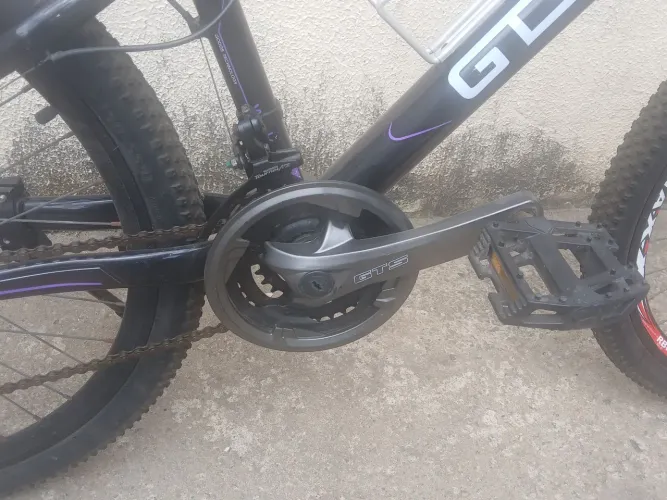 Bike aro 26, 21 marchas, quadro de alumínio, ano 2019.