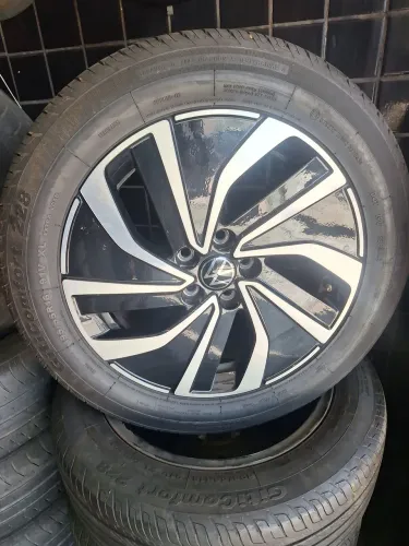 Rodas 16 + pneus 90% Virtus Polo original VW