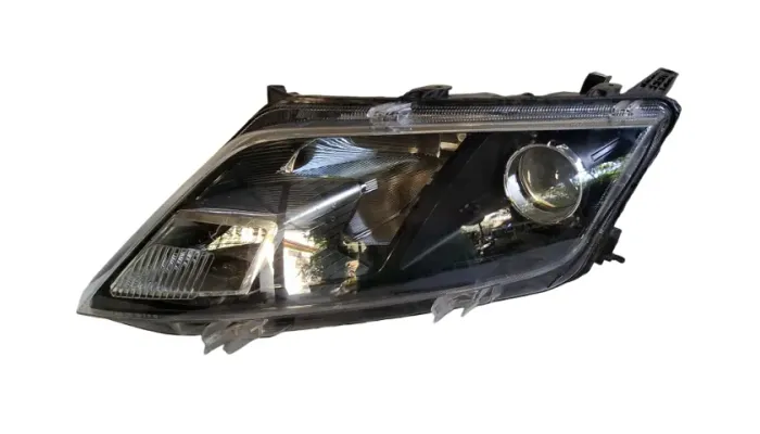 Farol Ford Fusion 2010/2012 Mascara Negra Lado Esquerdo