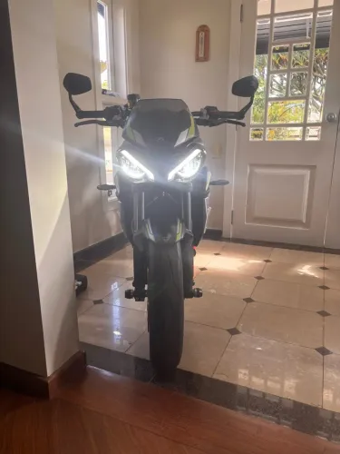 Triumph Street Triple RS 2022/2023