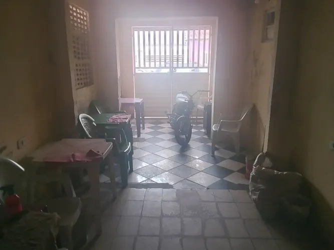 Vendendo uma casa em umbaúba