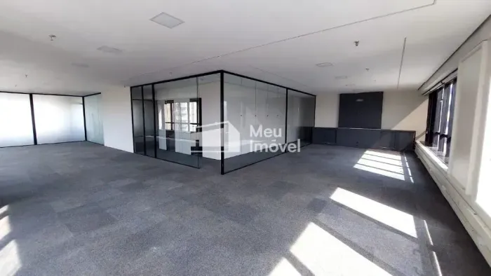 Locação -Imóvel com 386m² - Jardim São Dimas - Sala Reunião Mobiliada