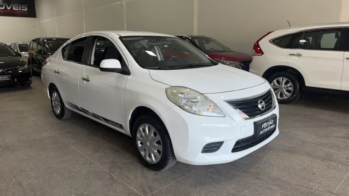 Nissan Versa SV 1.6 16V Flex Fuel 4P Mec. 2013