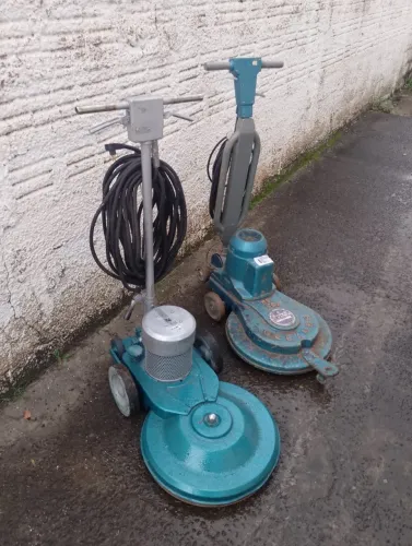 ENCERADEIRA INDUSTRIAL HS1500