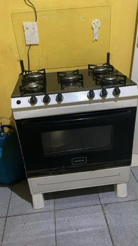 Fogão 5 bocas em perfeito estado