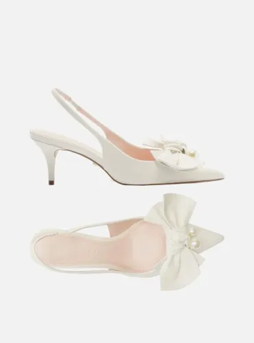 Scarpin AREZZO Branco Couro Slingback Laço Pérolas (38/39)