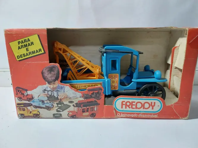 Caminhão Para Armar e Desarmar Freddy Marca San Maurício