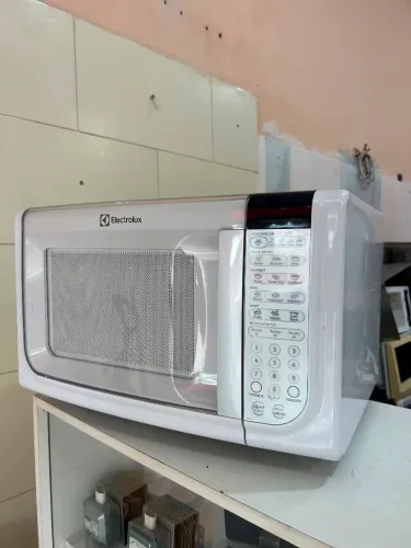 Microondas novo Electrolux