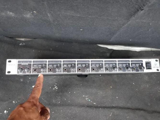 Power play Behringer Ha 8000