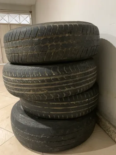 Pneu 14 usado