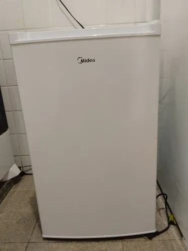 FRIGOBAR MIDEA 124L