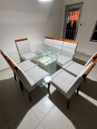 Vende-se Mesa De Jantar 8 Lugares. ? SE FOR QUERER DAR GOLPE, NAO PERCA TEMPO ?
