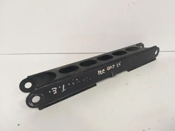 Braço Suspensão Traseira Esquerda Bmw X1 118i 2.0 10 A 2013